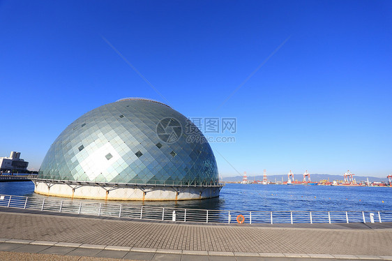 大阪海洋博物馆天空建筑圆顶远景阳光风景图片