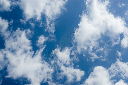 夏月天空白色图片