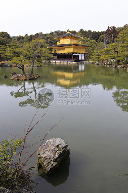 京角寺庙宗教崇拜明信片历史性观光遗产旅游亭子森林金子图片