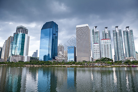 城市天线市中心景观日落摩天大楼天际风景建筑学公园场景建筑图片