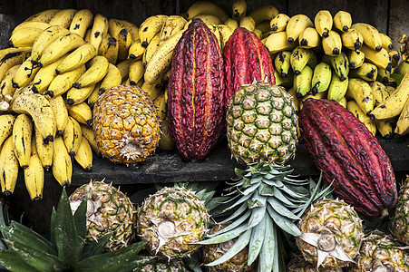 拉丁美洲水果街市市场 厄瓜多尔菠萝叶子热带可可庄稼盒子街道食物摊位香蕉背景图片