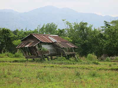 被遗弃的房屋场地木头建筑农村乡村图片