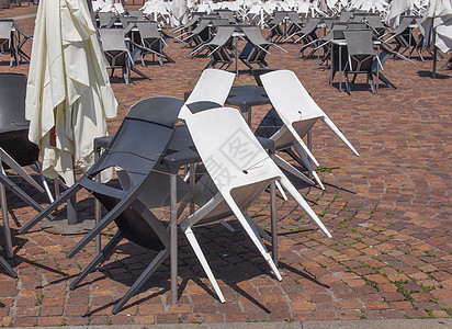 椅子音乐会居住桌子金属木头空气座位演出啤酒酒吧图片
