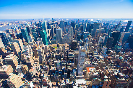 纽约市曼哈顿 日落时有天线的空中观察地平线公寓天空历史性帝国街景旅行地标景观市中心图片