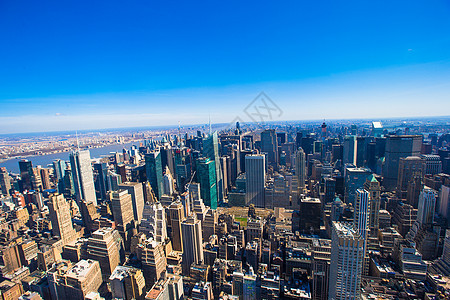 来自纽约帝国大厦的曼哈顿湾 纽约帝国大厦市中心帝国建筑物汽车蓝色办公室景观建筑学天际公寓图片
