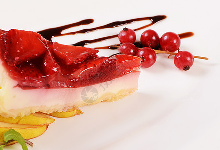 草莓蛋糕饼面团的蛋糕早餐美食甜点面包盘子包子糕点食谱脆皮水果图片