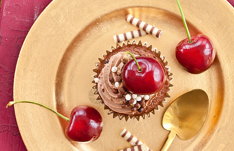 巧克力蛋糕加樱桃食物奶油蛋糕食谱红色奶油派奶油状条纹巧克力水平图片