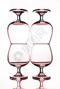 空葡萄酒堆叠玻璃阴影庆典反射酒精餐厅酒杯液体杯子饮料图片
