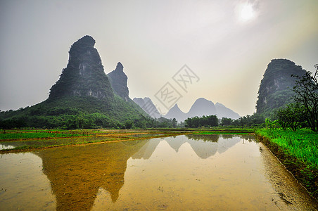 阳久桂林的李河山地貌竹子岩溶森林丘陵地形反射旅游岩石风景观光图片