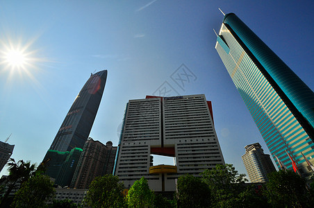 中国深圳     2011年8月 金凯金融中心财富场景金融旅行办公室城市生活中心城市草地高楼图片