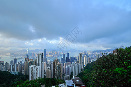 香港夜景来自维多利亚峰峰公园的香港岛摩天大楼地标金融目的地地方阴霾商业顶峰市中心烟雾背景