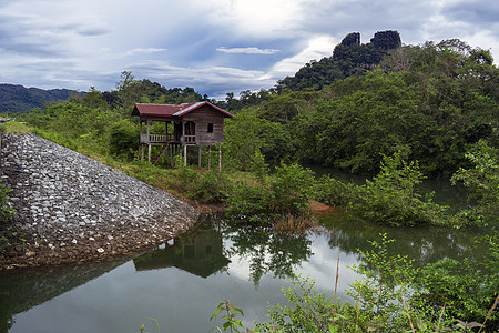 胡瓦伊·伊兰钓鱼小屋图片