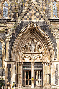 伦敦南瓦克大教堂外墙的详情建筑雕像上帝历史性吸引力遗产纪念碑地标宗教旅行图片