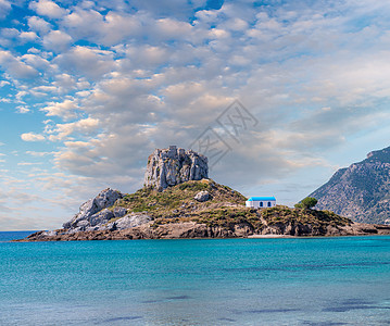 科斯岛Kefalos镇Gr附近卡斯特里小岛海景教会地标建筑海岸岩石场景海滩白色蓝色图片