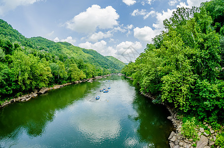 新河大桥丘陵风景岩石树木地标跨度天空山脉峡谷图片