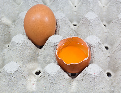 免费新鲜有机鸡蛋托盘市场生产黄色椭圆形粮食食物饮食营养家禽斑点图片