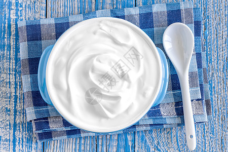 酸奶乳制品美食桌子产品食物盘子厨房木头鞭打牛奶图片