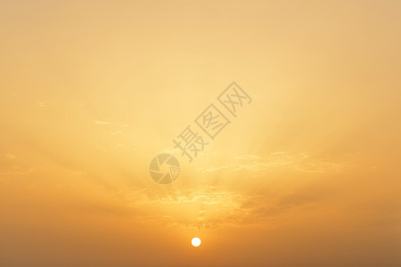 日落或日出旅行阳光射线天空戏剧性假期橙子气氛晴天云景图片