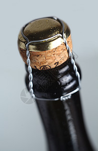 香槟酒瓶反射软木瓶子奢华玻璃包装背景图片