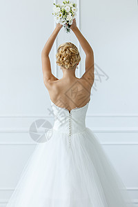 婚礼 美丽的新娘女士成人已婚戒指花束发型金发女郎肩膀庆典女孩图片