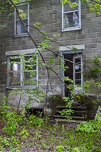 遗弃房屋窗户村庄农场维修装修历史性居民住宅时候房子图片