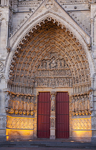 法国皮卡迪阿米恩斯大教堂入口处雕塑大教堂建筑城市历史性晴天雕像建筑学历史教会图片