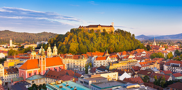 卢布尔雅那 斯洛文尼亚 欧洲的全景日落旅行建筑学景观目的地历史性首都天际景点旅游图片