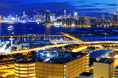 香港之夜景观阴霾商业建筑物场景摩天大楼地标市中心烟雾夜景图片