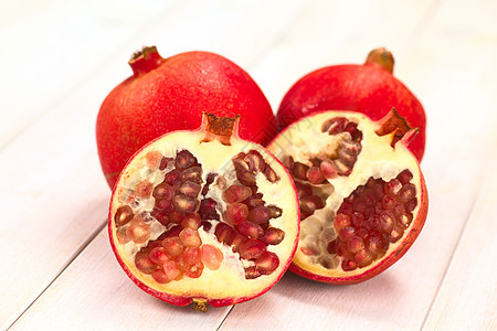 石榴小吃食物红色水果水平种子图片