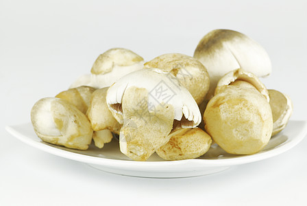 白色背景的草蘑菇稻草食物蔬菜宏观棕色美食烹饪饮食营养图片