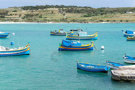 马耳他的有色渔船横向水平图片