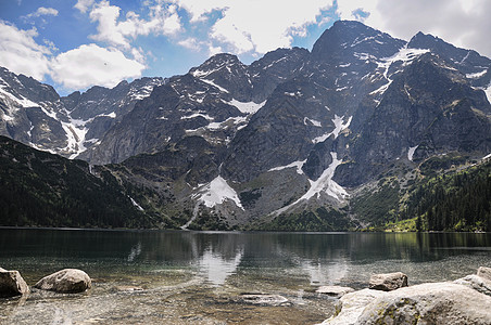 波兰山区湖地貌波兰旅行国家岩石天空抛光山脉爬坡蓝色风景公园图片