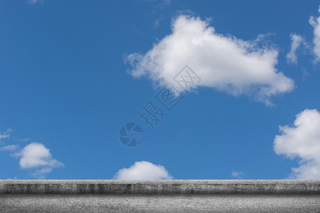 地上混凝土 有云雾的天空多云材料晴天空气空白地面蓝色建造天堂阳台图片