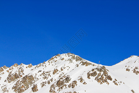 冬季山区风景顶峰胜地天空单板蓝色爬坡首脑全景晴天背景图片