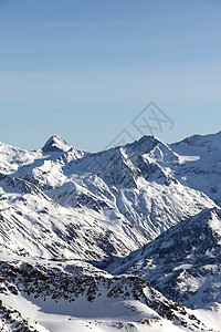 冬季山区首脑高山岩石蓝色风景晴天单板天空全景滑雪图片