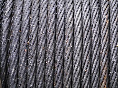 钢铁线绳和油脂腐蚀报废金属对角线戒指绳索工业滑轮橙子水平图片