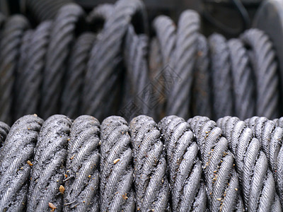 钢铁线绳和油脂水平腐蚀橙子棕色废料戒指线圈缠绕电缆布线图片