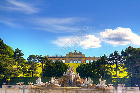 奥地利维恩Shonbrunn宫花园吸引力遗产公园历史性城市城堡旅行纪念碑建筑学游客图片