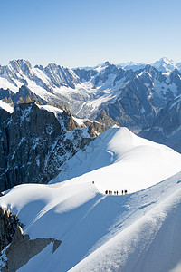 勃朗山山农旅游运动游客顶峰登山者山脉远足景点旅行高度图片