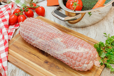 填充的卵轮家禽生肉蔬菜质量猪肉西红柿熏肉熟食美食食物图片
