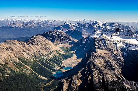 从加拿大艾伯塔省Mt Temple Banff NP的山脉分布图片