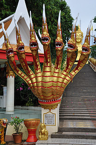 泰国巴塔亚大佛文化信仰纪念碑天空雕像旅游艺术上帝传统地标图片