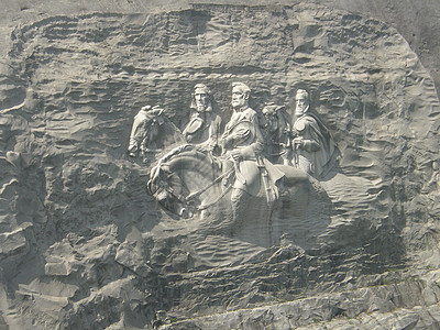 格鲁吉亚的石岩山运输石头岩石水平公园雕刻娱乐电车旅行纪念馆图片