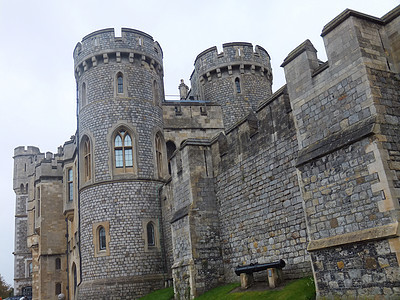 温莎城堡皇室住宅天空国标绿色历史窗户堡垒成员石头图片