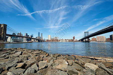 来自布鲁克林的曼哈顿天线视图天际风景市中心金融天空城市建筑地标建筑学摩天大楼图片