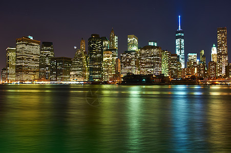 晚上从布鲁克林到下曼哈顿金融旅行天空摩天大楼风景城市建筑学地标市中心景观图片