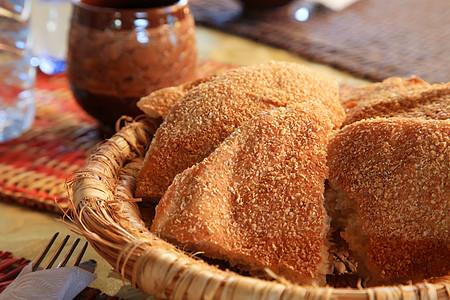摩洛哥面包文化游客酵母黏土餐厅篮子盘子美食旅行用餐图片