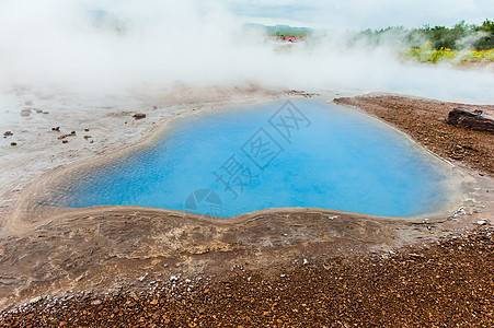 蓝池Blesi矿物质火山地热盆地高地水池蒸汽蓝色风暴图片