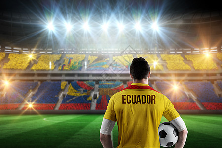 足球运动员握着球的复合图像(Ecuador足球运动员持球)图片