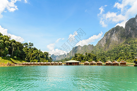 竹布浮动度假胜地住宅天空小屋竹子风景娱乐旅行房子森林酒店图片